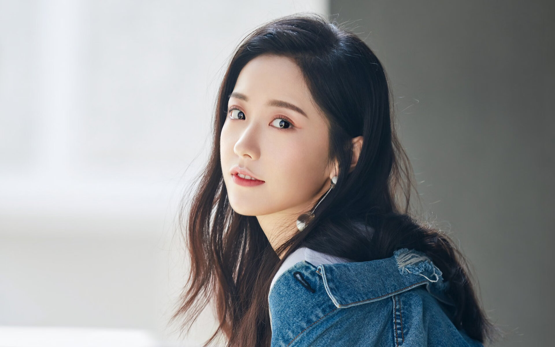 开云官方网站-【丁俊晖】战术分析：如何在比赛中布局攻防一体？，丁俊晖的防守什么水平